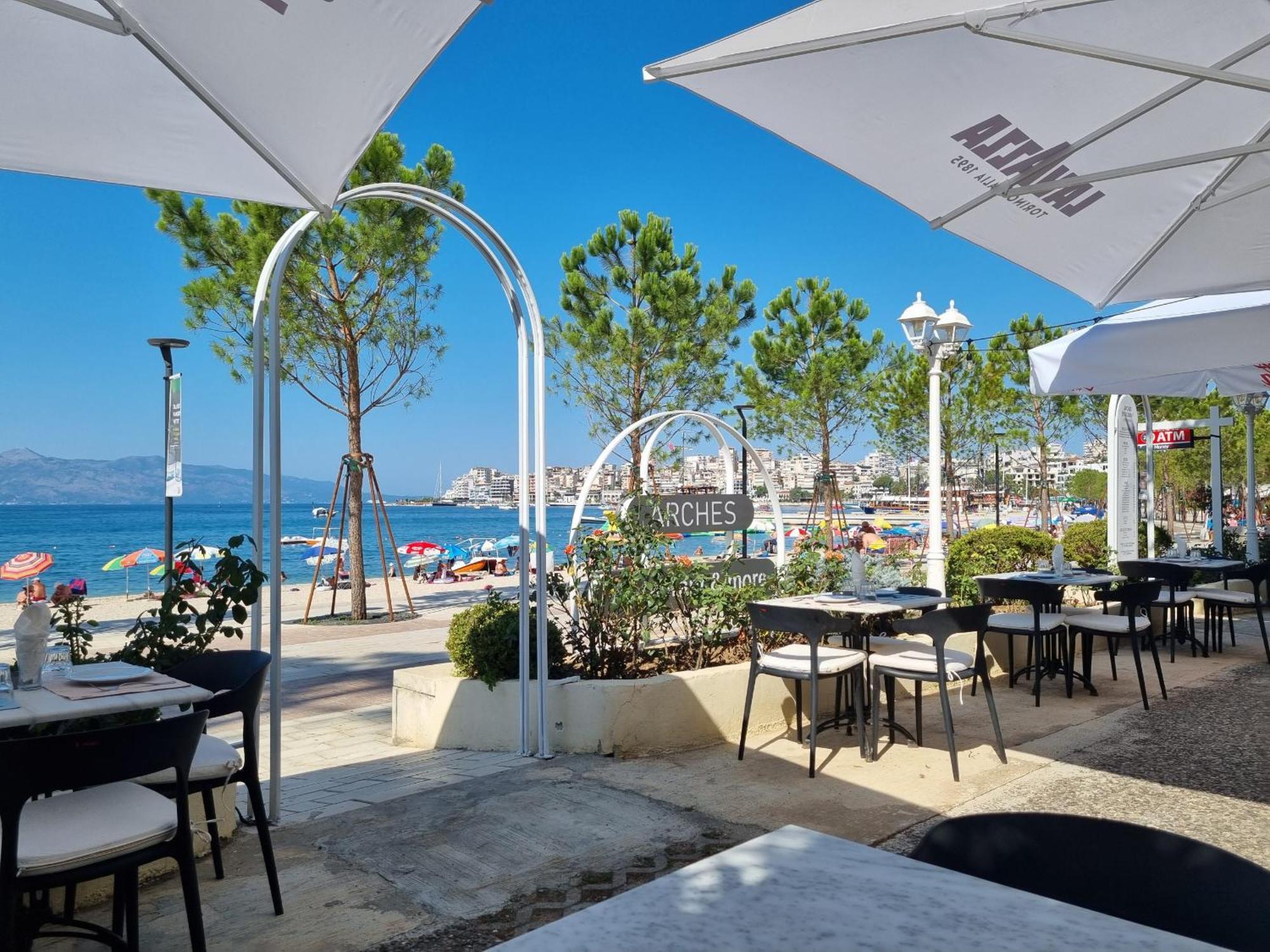 Saint Tropez Apartment Sarande Exterior photo