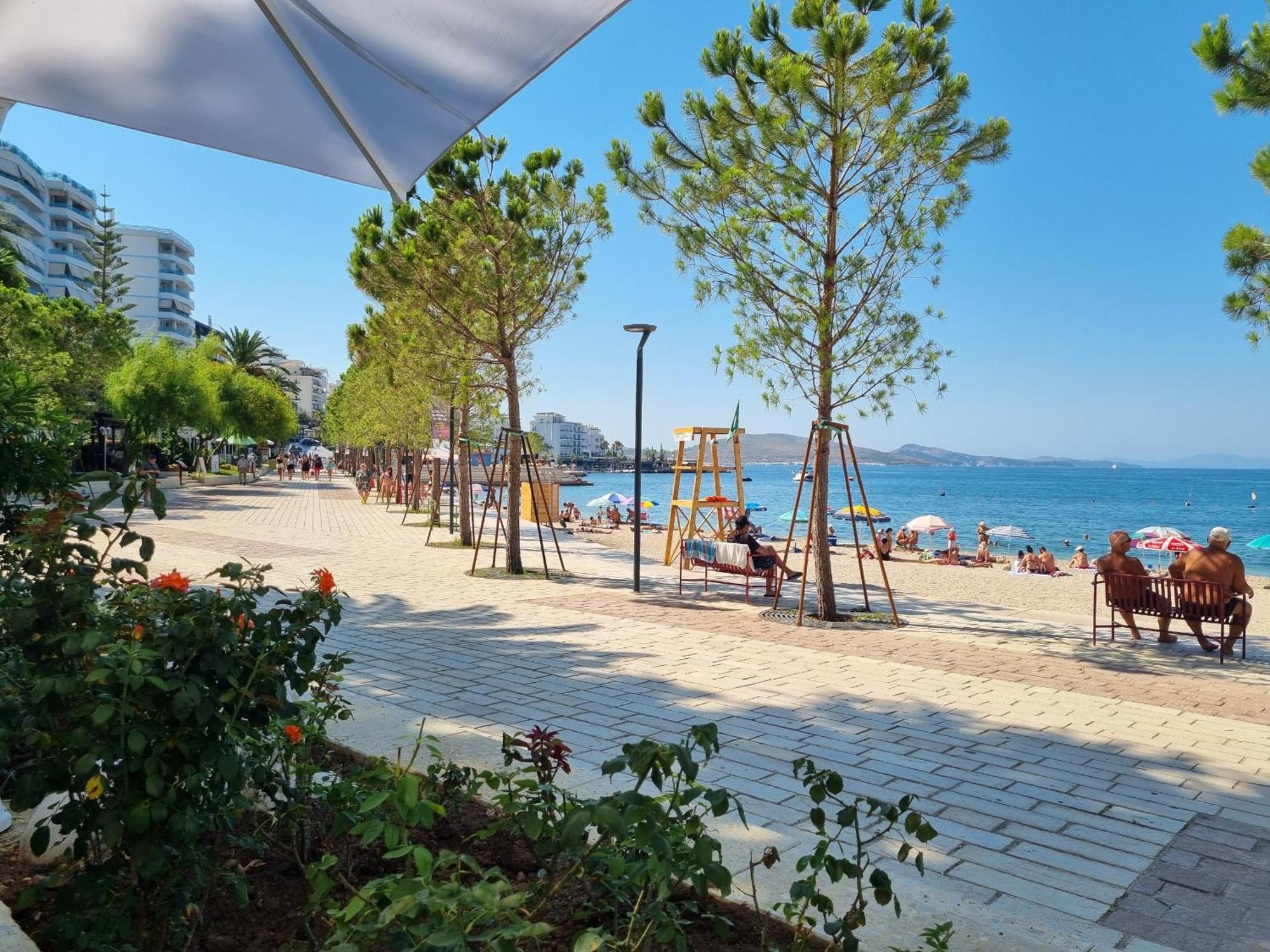 Saint Tropez Apartment Sarande Exterior photo