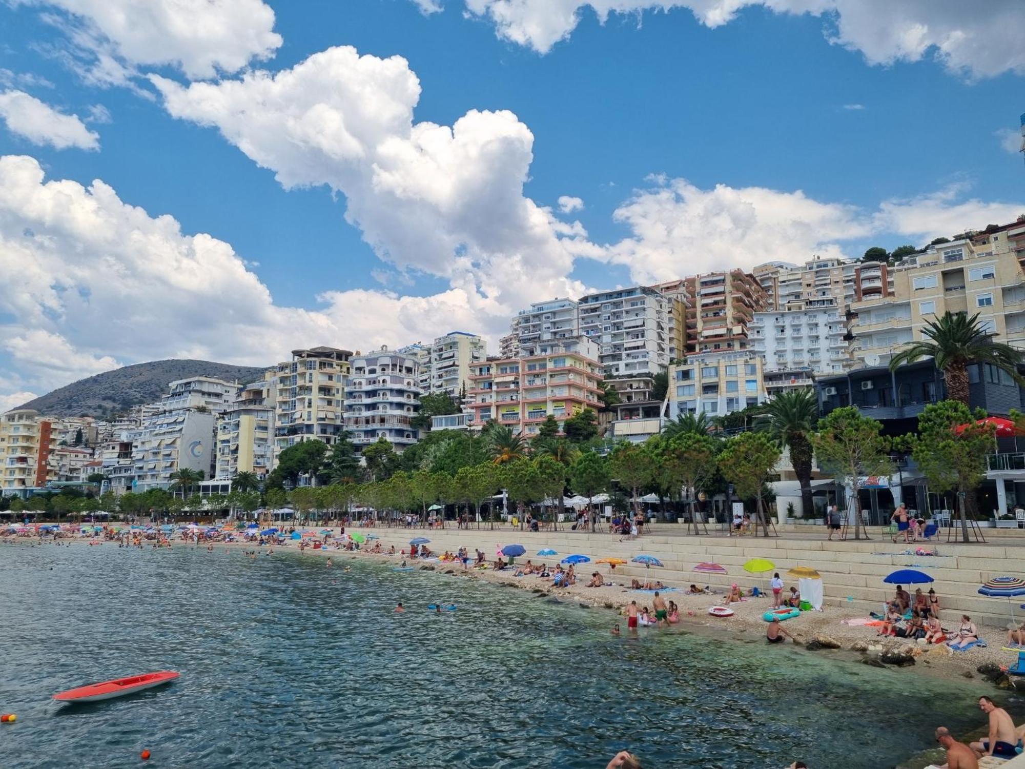 Saint Tropez Apartment Sarande Exterior photo